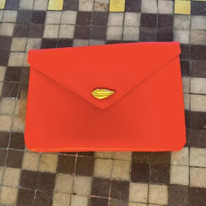 Like New Ipsy Sealed With a Kiss Lips Date Night Cosmetic Makeup Pouch Bag